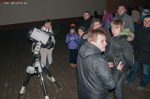 Spotkanie z Astronomią. Obserwacja nieba nocą