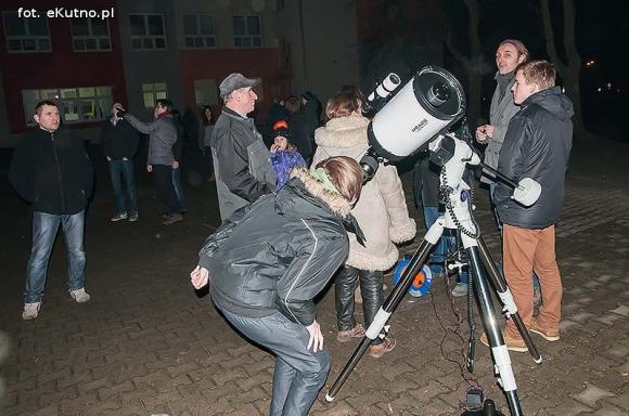 Spotkanie z Astronomią. Obserwacja nieba nocą