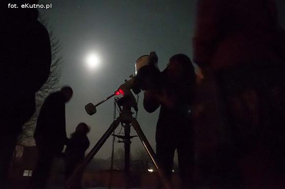 Spotkanie z Astronomią. Obserwacja nieba nocą