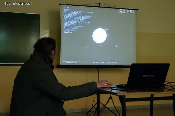 Spotkanie z Astronomią. Obserwacja nieba nocą