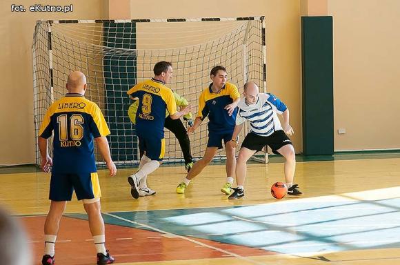 Wyniki: KAHLPN ekstraklasa, I liga i II liga