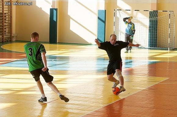 Wyniki: KAHLPN ekstraklasa, I liga i II liga