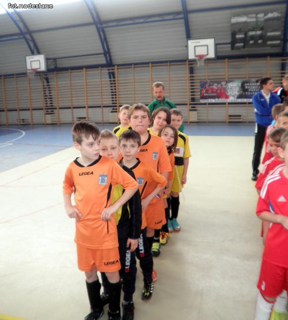 Turniej dla najmłodszych adeptów piłki nożnej w Bedlnie