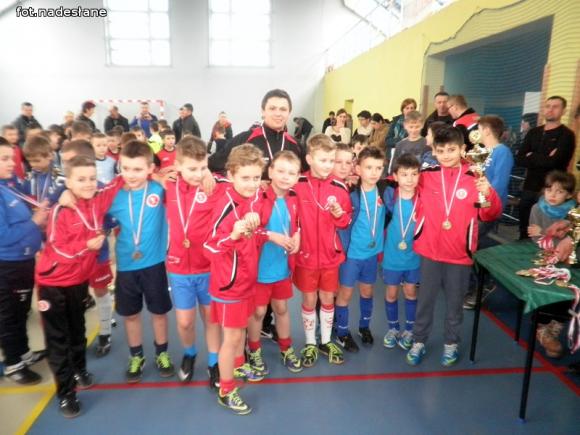 Turniej dla najmłodszych adeptów piłki nożnej w Bedlnie