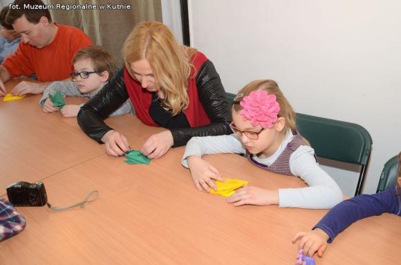 Latające kwiaty. Poznawali życie motyli podczas Rodzinnej Niedzieli w Muzeum