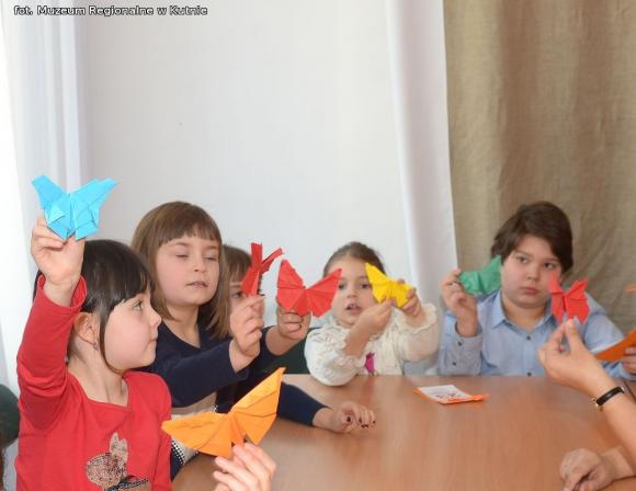 Latające kwiaty. Poznawali życie motyli podczas Rodzinnej Niedzieli w Muzeum