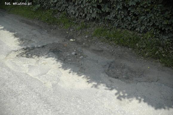Szlakiem zniszczonych dróg powiatu kutnowskiego: Jeszcze raz Raciborów