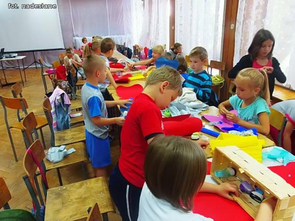 Półmetek wakacyjnych warsztatów w Żychlińskim Domu Kultury