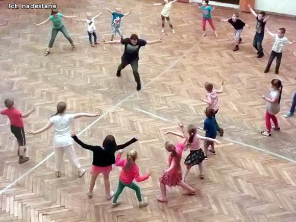 Półmetek wakacyjnych warsztatów w Żychlińskim Domu Kultury