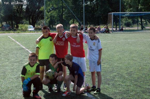 Piłka jest okrągła... Wakacje z MOSiRem