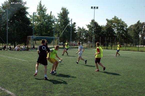 Piłka jest okrągła... Wakacje z MOSiRem