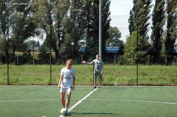 Piłka jest okrągła... Wakacje z MOSiRem