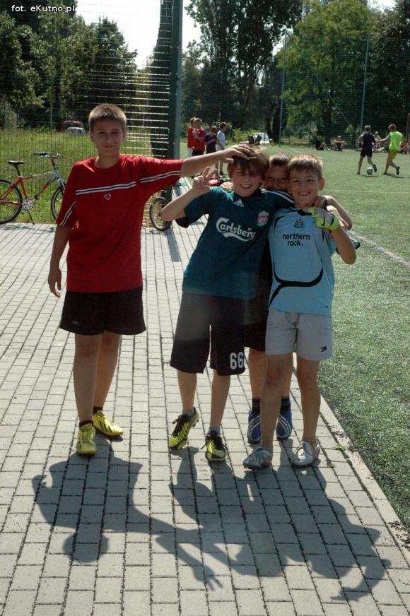 Piłka jest okrągła... Wakacje z MOSiRem