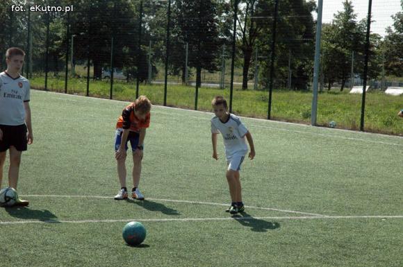 Piłka jest okrągła... Wakacje z MOSiRem