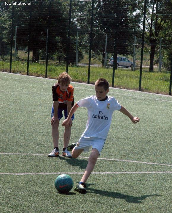 Piłka jest okrągła... Wakacje z MOSiRem