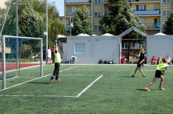 Piłka jest okrągła... Wakacje z MOSiRem