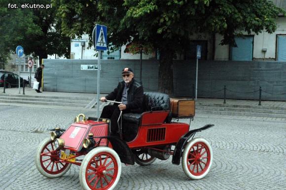 Zabytkowe auta wciąż na chodzie
