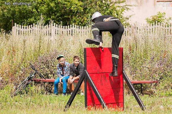 Strażackie zawody w Oporowie. OSP Skórzewa bezkonkurencyjna