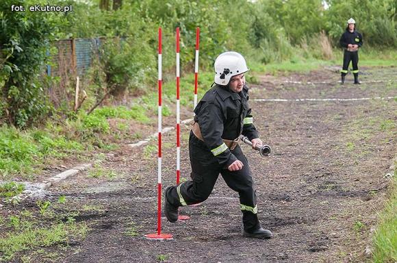 Strażackie zawody w Oporowie. OSP Skórzewa bezkonkurencyjna