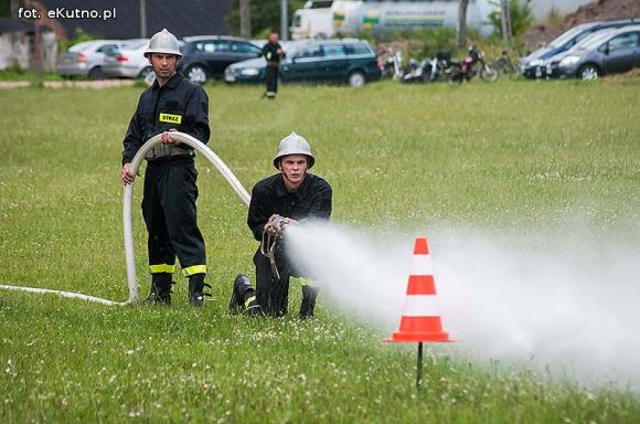 Strażackie zawody w Oporowie. OSP Skórzewa bezkonkurencyjna