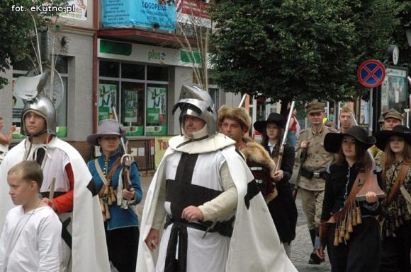 Piąta Odyseja Historyczna otwarta pod zachmurzonym kutnowskim niebem