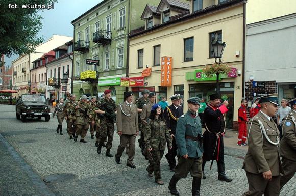 Piąta Odyseja Historyczna otwarta pod zachmurzonym kutnowskim niebem