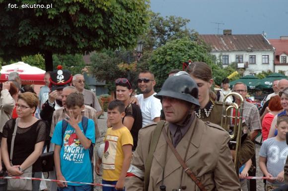 Piąta Odyseja Historyczna otwarta pod zachmurzonym kutnowskim niebem