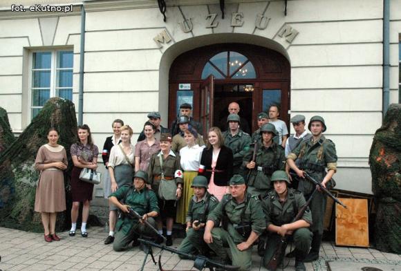 Piąta Odyseja Historyczna otwarta pod zachmurzonym kutnowskim niebem