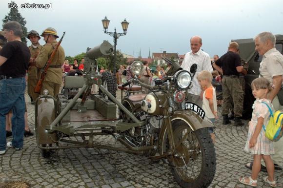 Piąta Odyseja Historyczna otwarta pod zachmurzonym kutnowskim niebem