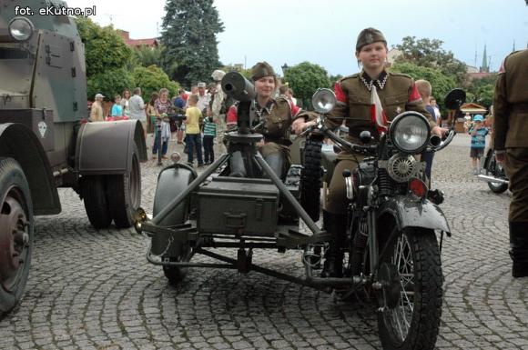 Piąta Odyseja Historyczna otwarta pod zachmurzonym kutnowskim niebem