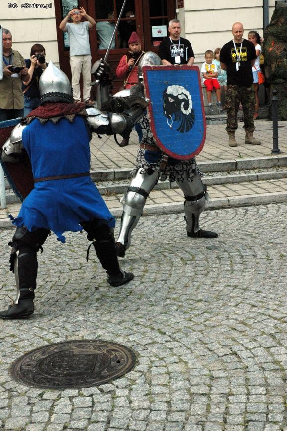 Piąta Odyseja Historyczna otwarta pod zachmurzonym kutnowskim niebem