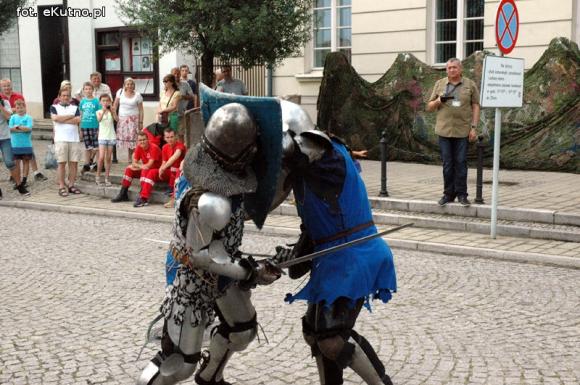 Piąta Odyseja Historyczna otwarta pod zachmurzonym kutnowskim niebem