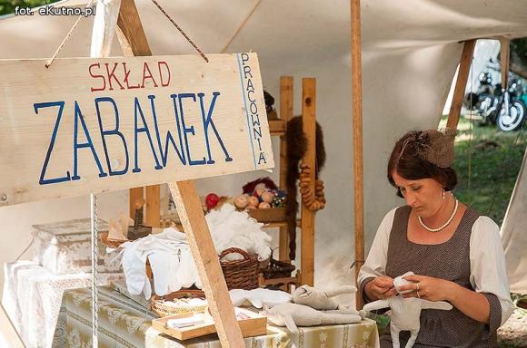 Żołnierze, najemnicy, rycerze i wojowie. Dioramy historyczne w Leszczynku