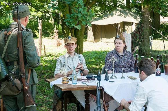 Żołnierze, najemnicy, rycerze i wojowie. Dioramy historyczne w Leszczynku