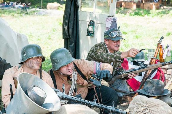 Żołnierze, najemnicy, rycerze i wojowie. Dioramy historyczne w Leszczynku