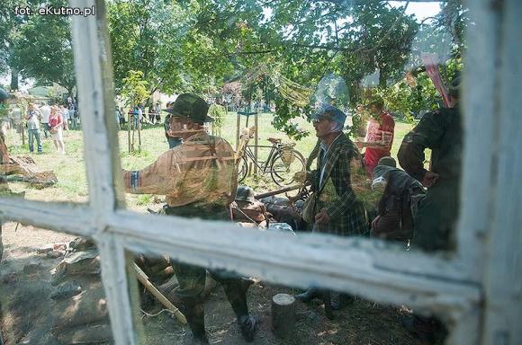 Żołnierze, najemnicy, rycerze i wojowie. Dioramy historyczne w Leszczynku