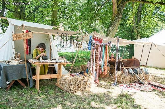 Żołnierze, najemnicy, rycerze i wojowie. Dioramy historyczne w Leszczynku