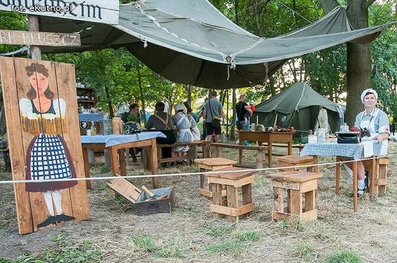 Żołnierze, najemnicy, rycerze i wojowie. Dioramy historyczne w Leszczynku