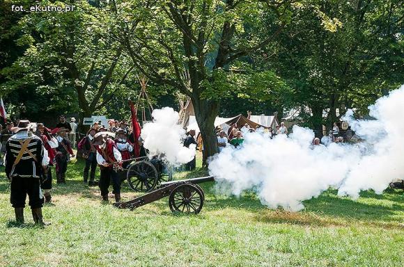 Na wroga ognia i spaliny gratis. Drugi dzień Odysei Historycznej