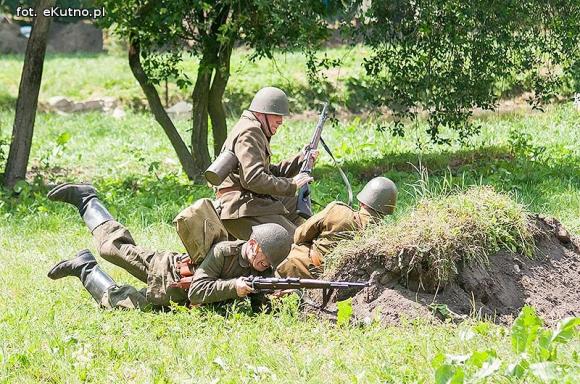 Na wroga ognia i spaliny gratis. Drugi dzień Odysei Historycznej