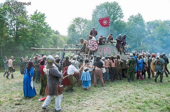 Na wroga ognia i spaliny gratis. Drugi dzień Odysei Historycznej