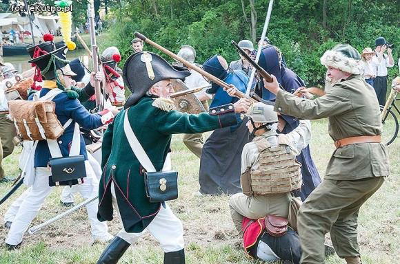 Na wroga ognia i spaliny gratis. Drugi dzień Odysei Historycznej