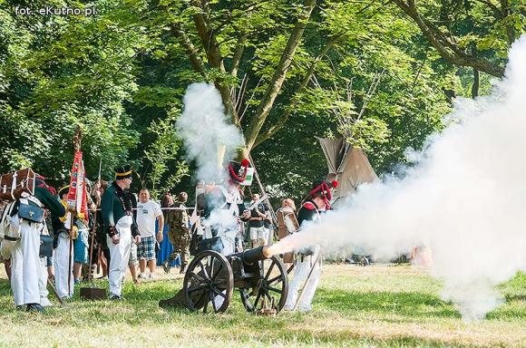 Na wroga ognia i spaliny gratis. Drugi dzień Odysei Historycznej