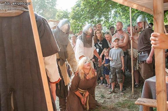 Na wroga ognia i spaliny gratis. Drugi dzień Odysei Historycznej