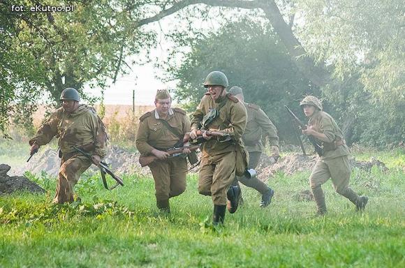 Na wroga ognia i spaliny gratis. Drugi dzień Odysei Historycznej