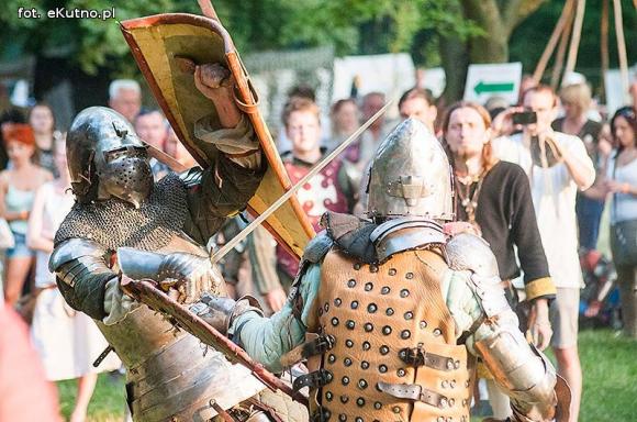 Na wroga ognia i spaliny gratis. Drugi dzień Odysei Historycznej