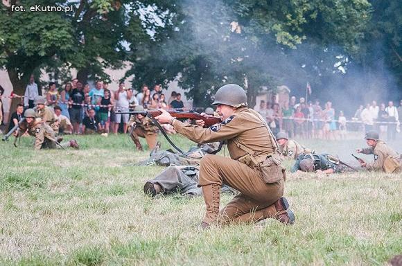 Na wroga ognia i spaliny gratis. Drugi dzień Odysei Historycznej