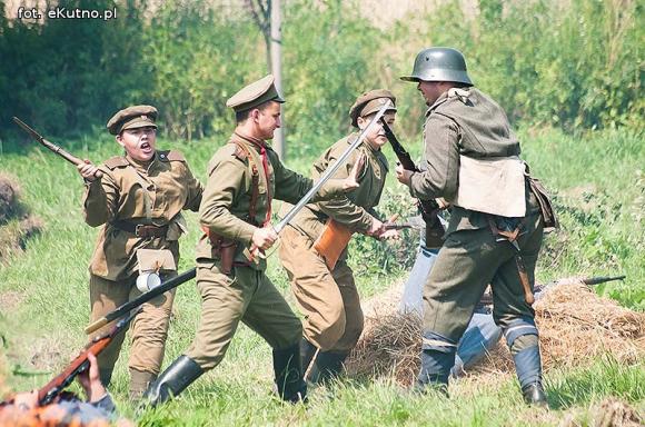 Wystrzały, walki i ślub. Niedziela na Odysei Historycznej