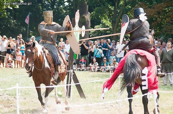 Wystrzały, walki i ślub. Niedziela na Odysei Historycznej