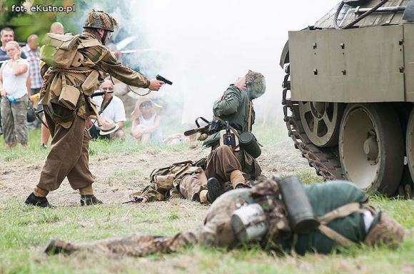 Wystrzały, walki i ślub. Niedziela na Odysei Historycznej